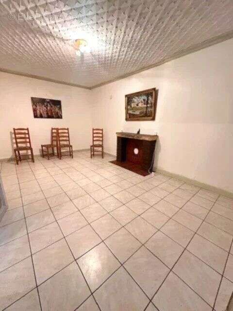 Maison à SAINT-MAUR-DES-FOSSES