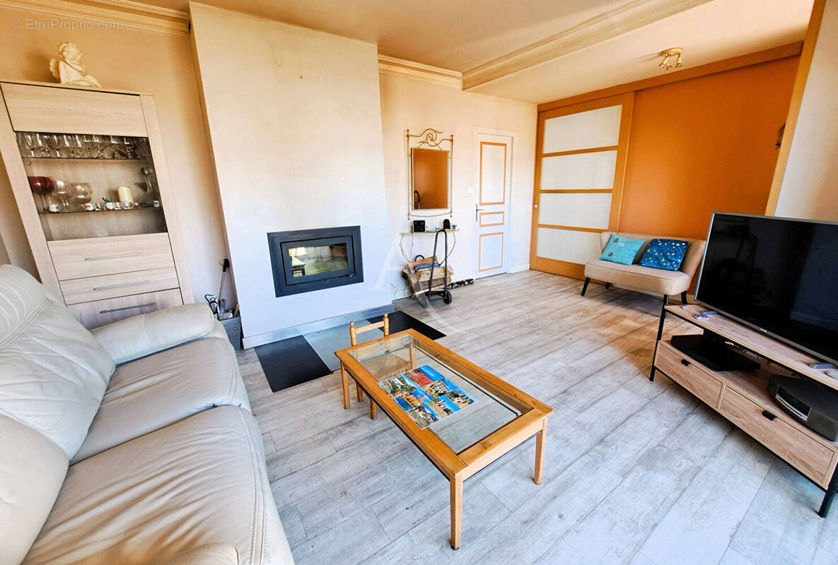 Maison à LA VERRIE