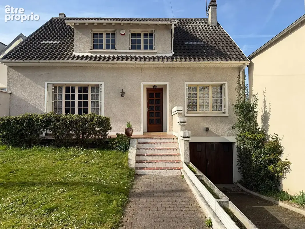 EN EXCLUSIVITE - Maison à fort potentiel  -150 m2 - Chatou - photo 2