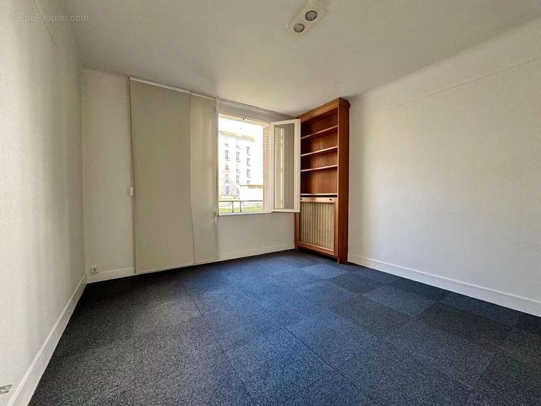 Appartement à CHARENTON-LE-PONT
