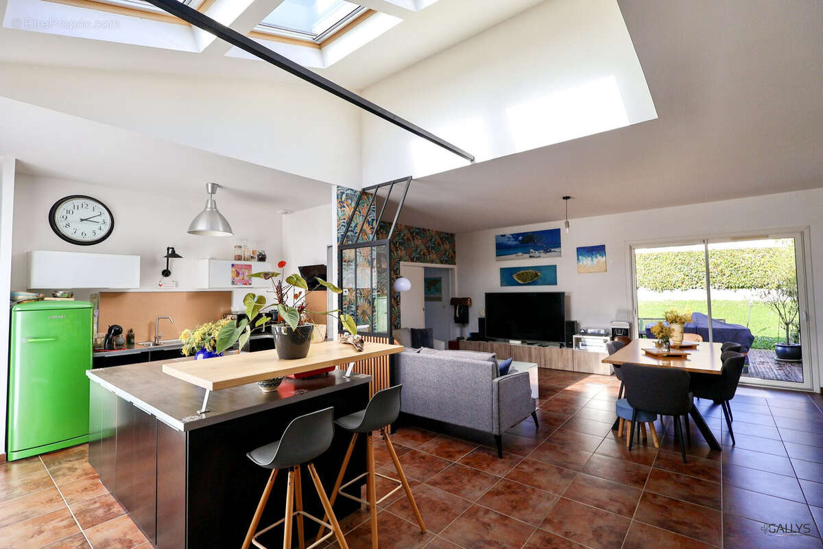 Maison à DOMPIERRE-SUR-CHARENTE