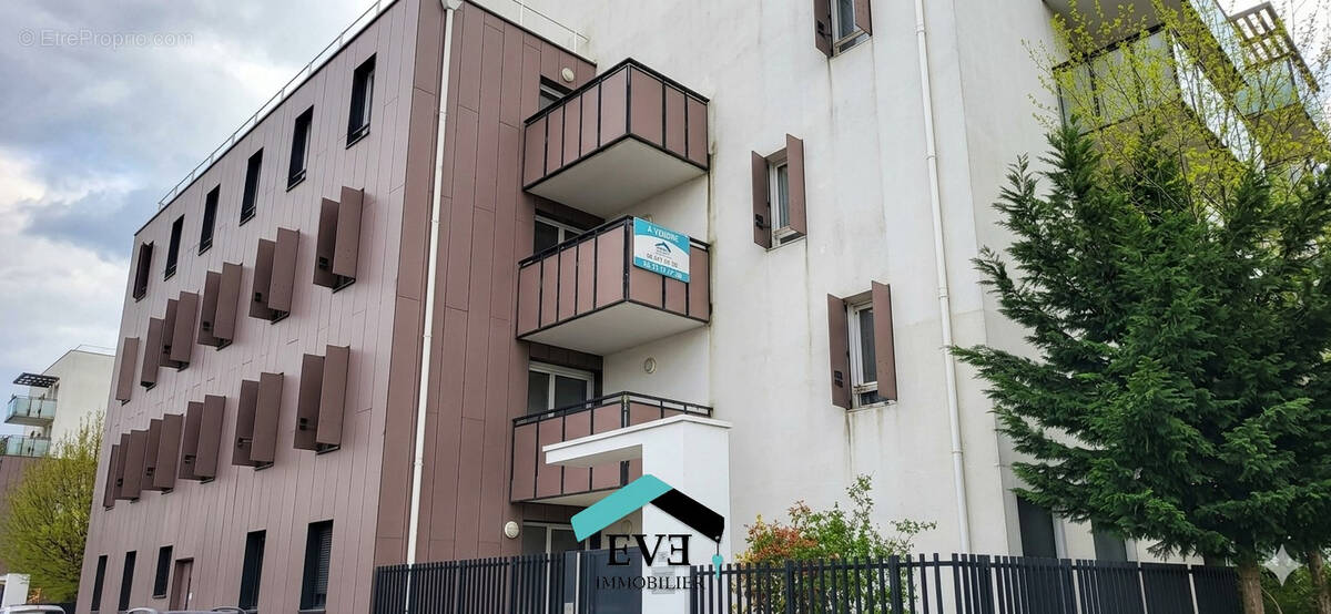 Appartement à SAINT-FONS
