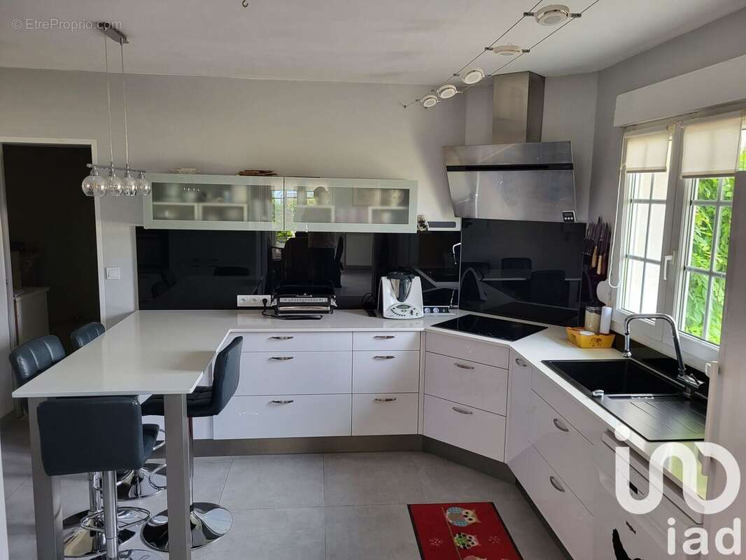 Photo 3 - Maison à LUYNES