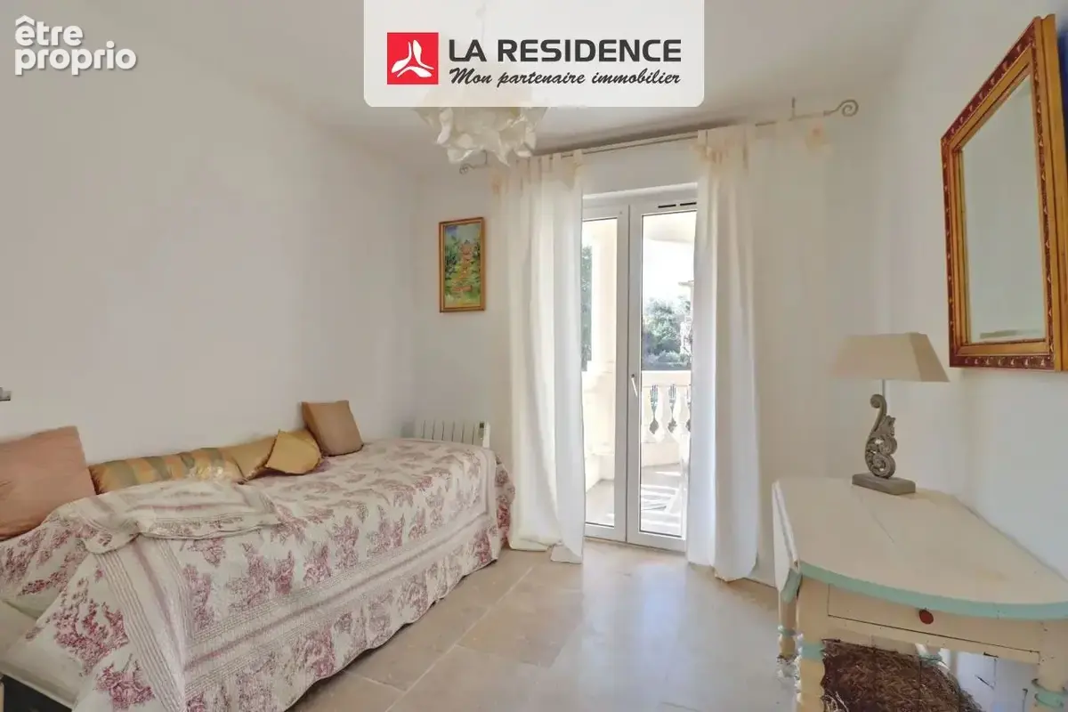 Appartement 3 pièces 77 m² à vendre à Frejus (83600) - photo 7