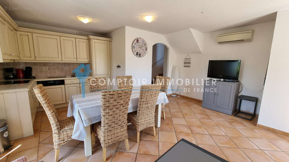 VAR (83) - À VENDRE - VIDAUBAN - Villa 3 chambres dans un domaine hôtelier sécurisé - photo 7