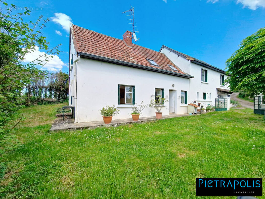 Maison à COLOMBIER-EN-BRIONNAIS