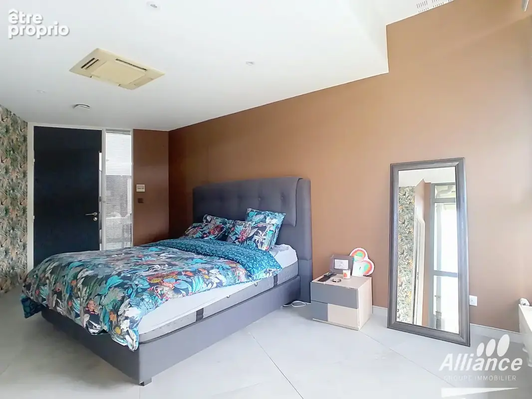 Maison coup de cœur DELLE - Plain-pied, 320 m2 hab., jardin, terrasse, piscine - photo 9