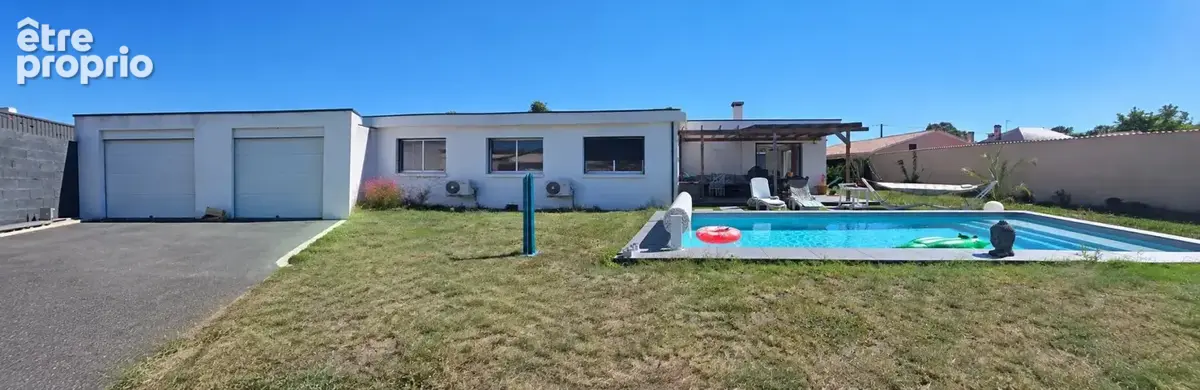 Photo Maison à Etauliers au prix de 312 000€