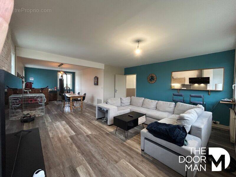 Appartement à SAINT-DOULCHARD