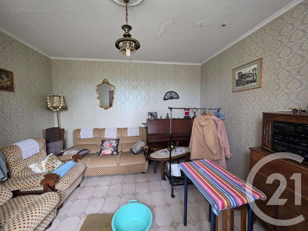 Maison à CARBONNE