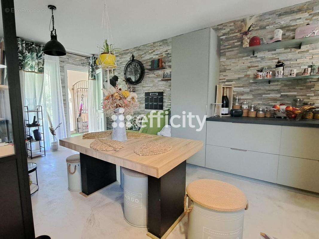 Appartement à L'ILE-ROUSSE