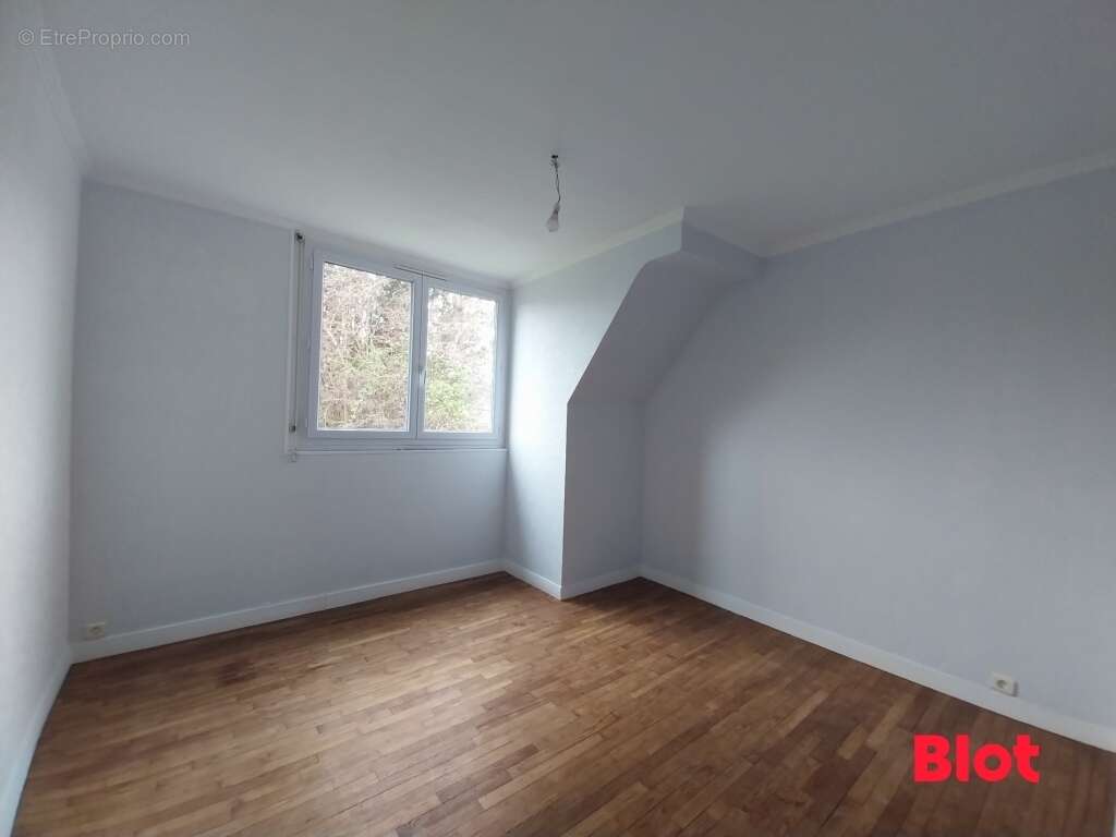 Maison à CHATEAUNEUF-D'ILLE-ET-VILAINE