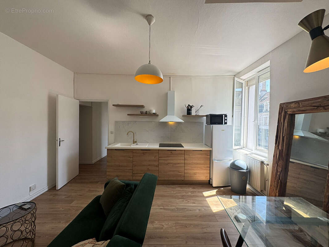 Appartement type 5 - 83.50 m² - secteur av de laon - photo 3