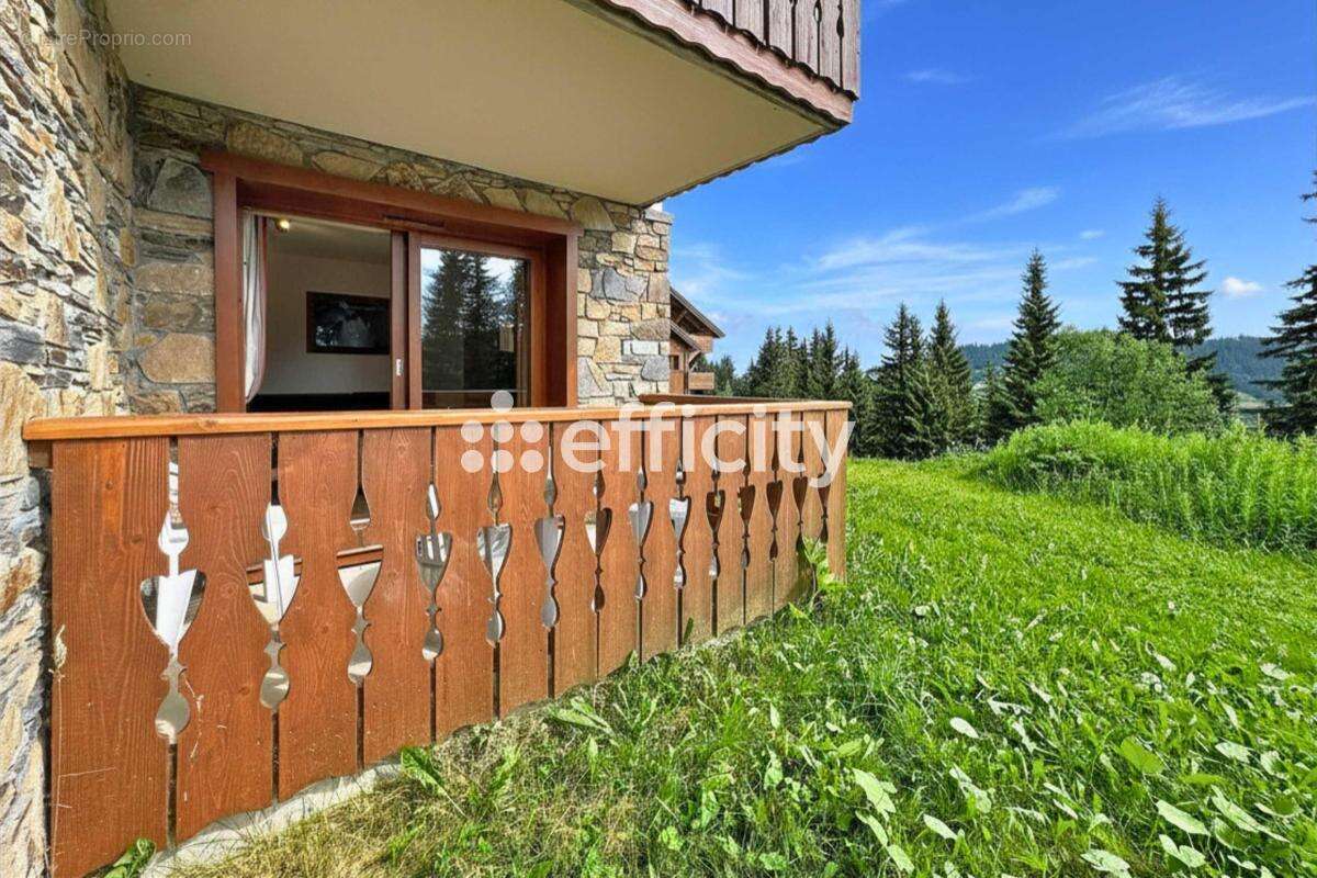Appartement 35 m² à Villard-Sur-Doron  - photo 2