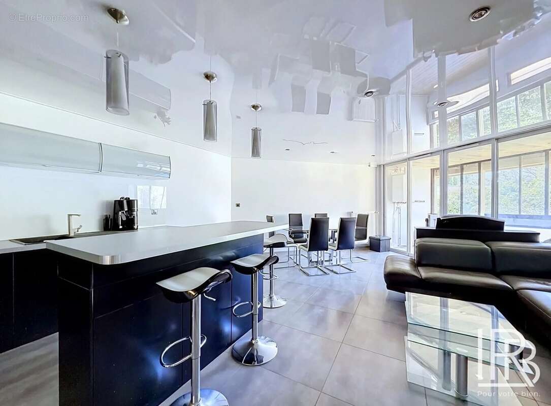 Appartement à MARSEILLE-9E