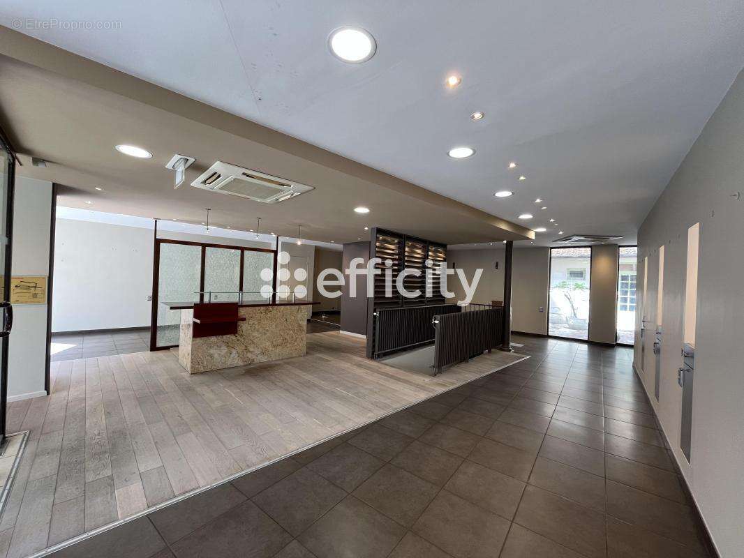 Appartement 300 m² à Sezanne  - photo 2
