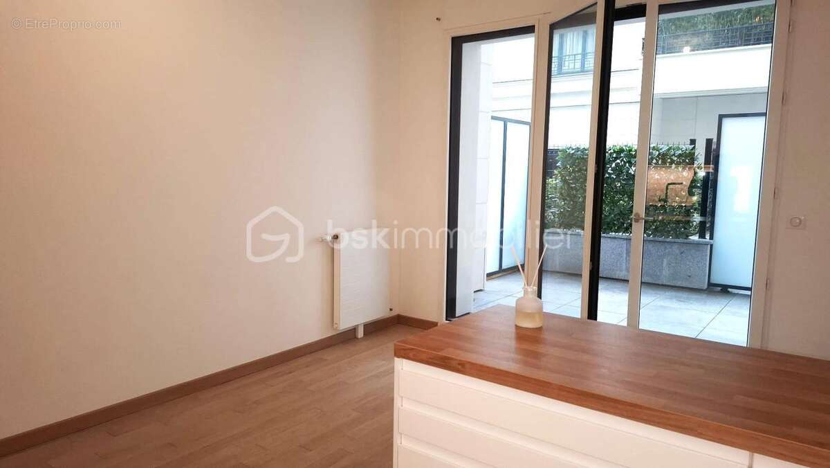 Appartement à LEVALLOIS-PERRET