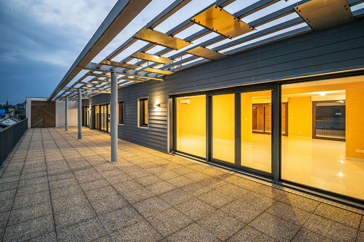 Appartement à LE BOURGET-DU-LAC