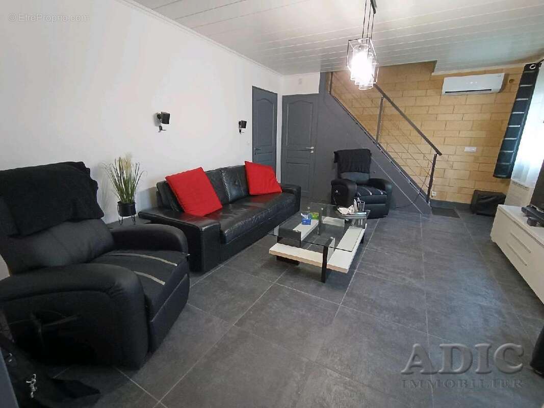 Maison à SAINT-MARD