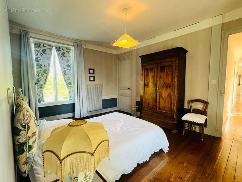 Maison à CHATELLERAULT