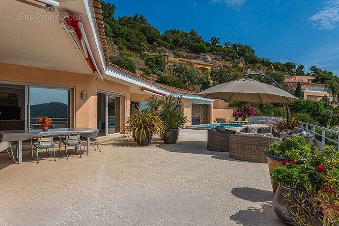 Maison à LA LONDE-LES-MAURES