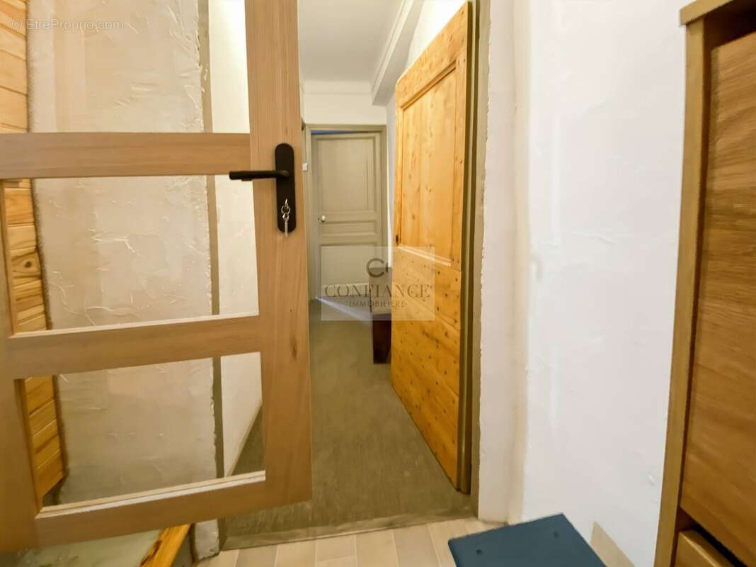 Appartement à SAINT-ETIENNE-DE-TINEE