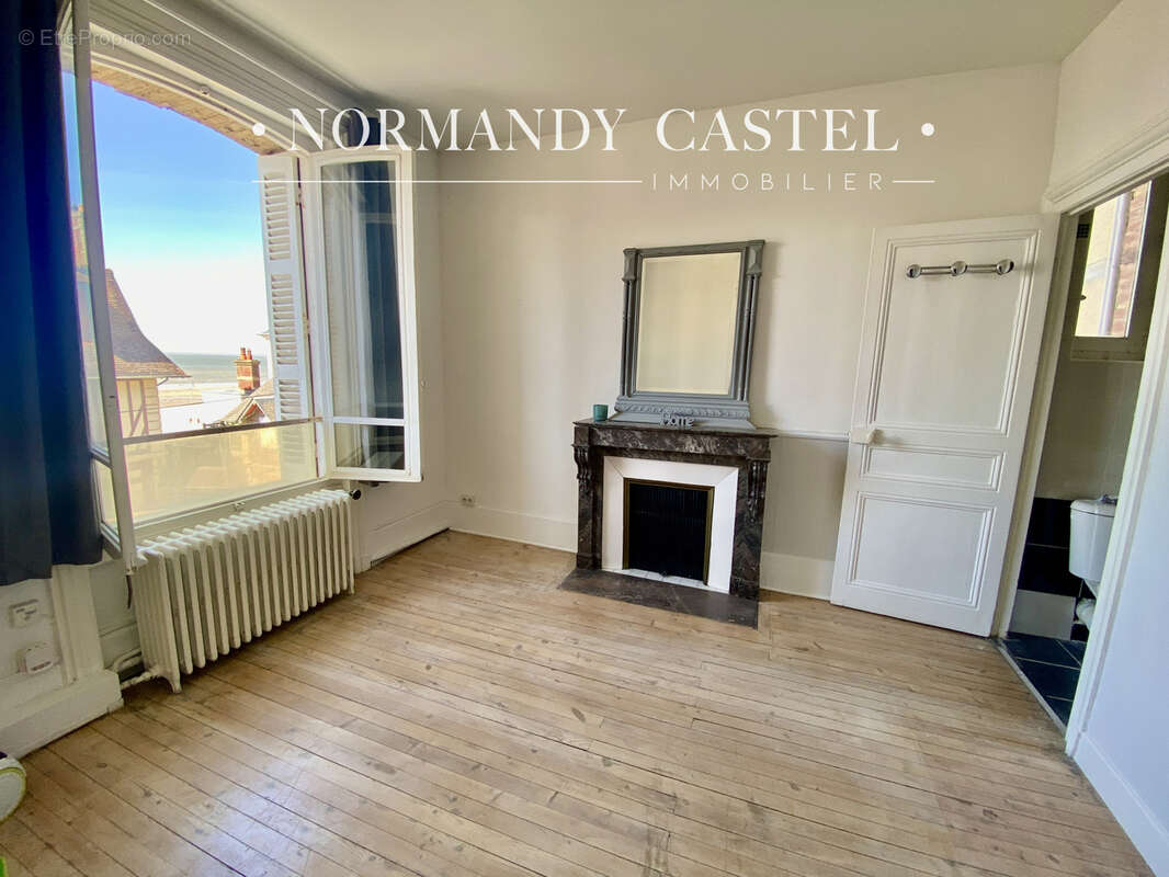 Appartement à TROUVILLE-SUR-MER