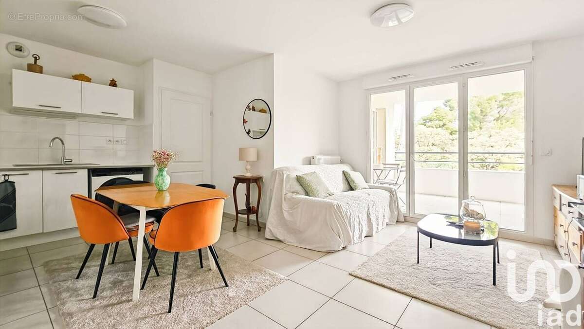 Photo 6 - Appartement à MARSEILLE-12E