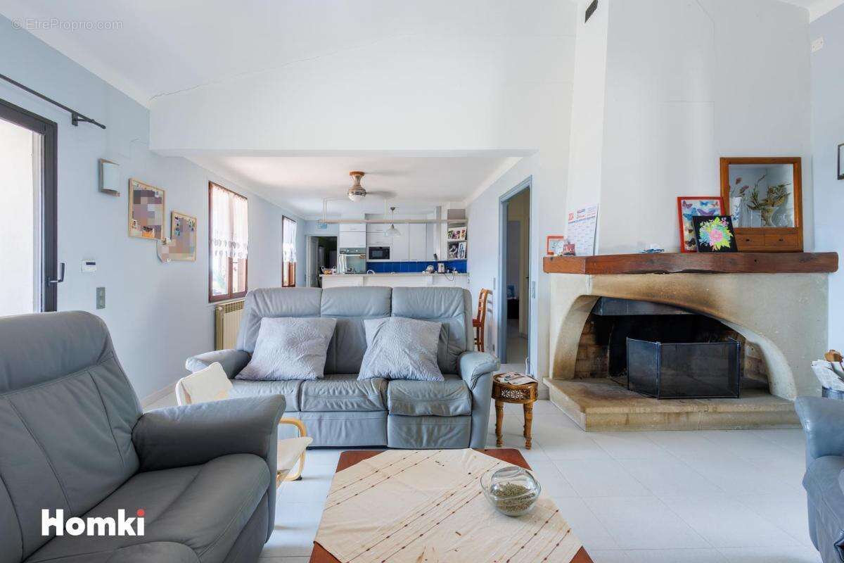 Maison à SAINT-SATURNIN-LES-APT