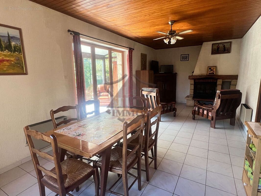 Maison à SAINT-AMBROIX