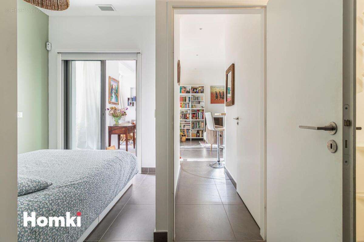 Appartement à MARSEILLE-2E