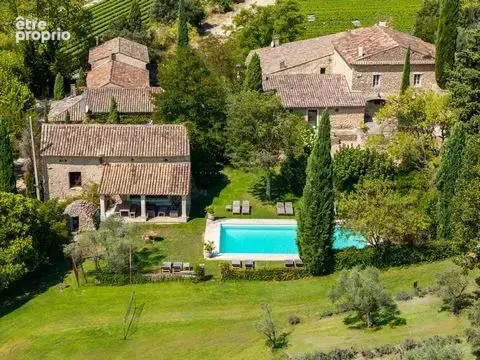 Maison à L'ISLE-SUR-LA-SORGUE