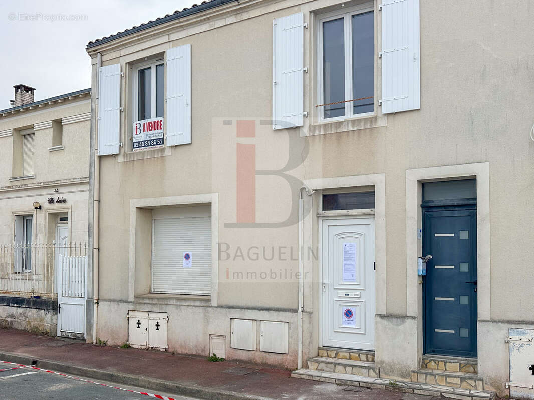 Appartement à FOURAS