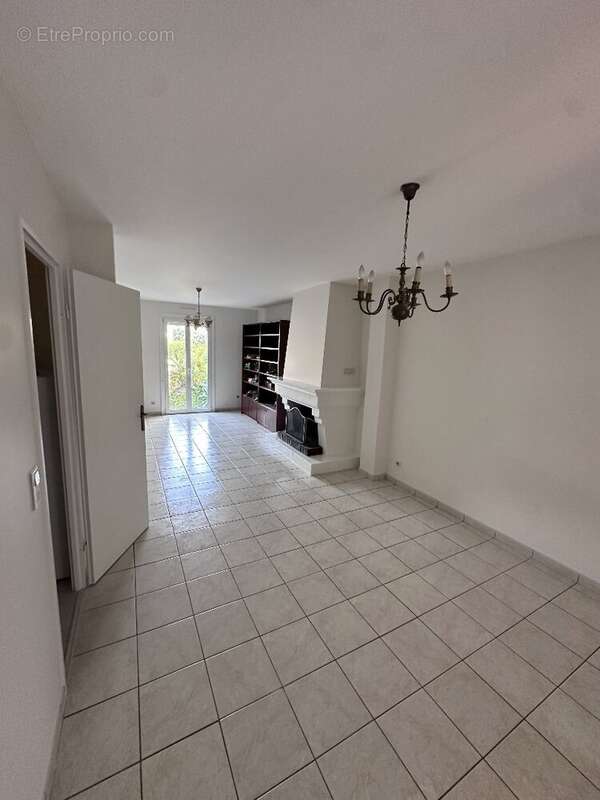 Maison familiale avec jardin - photo 2