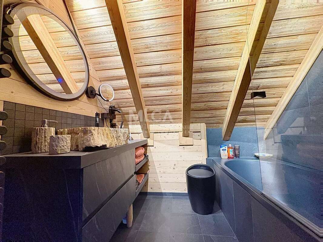 Maison à SAINT-ETIENNE-DE-TINEE