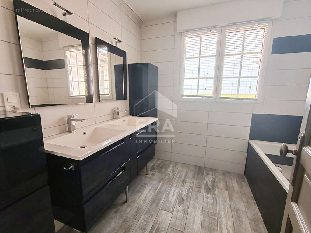 Maison à LA ROCHELLE