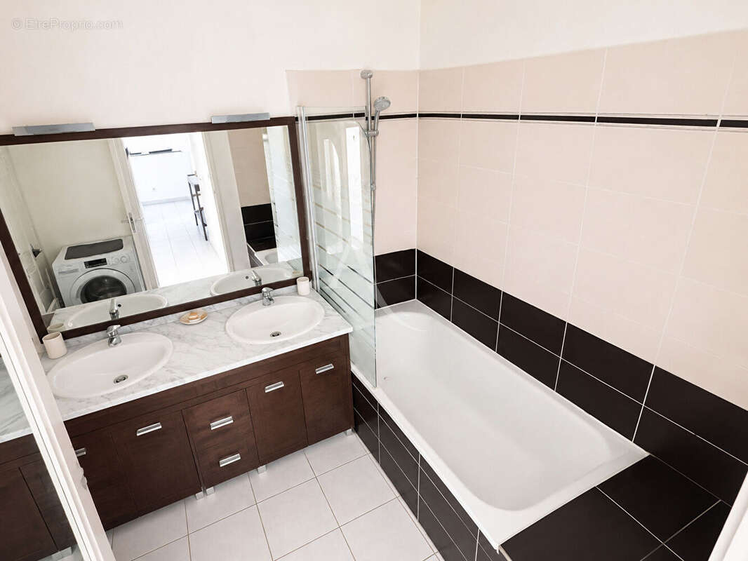 Appartement - Plain-pied - Vauvert - 3 pièces 63.51 m² avec jardin - photo 6