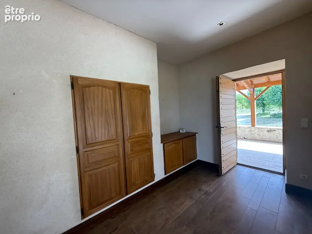 Maison en pierres avec piscine au calme - photo 12