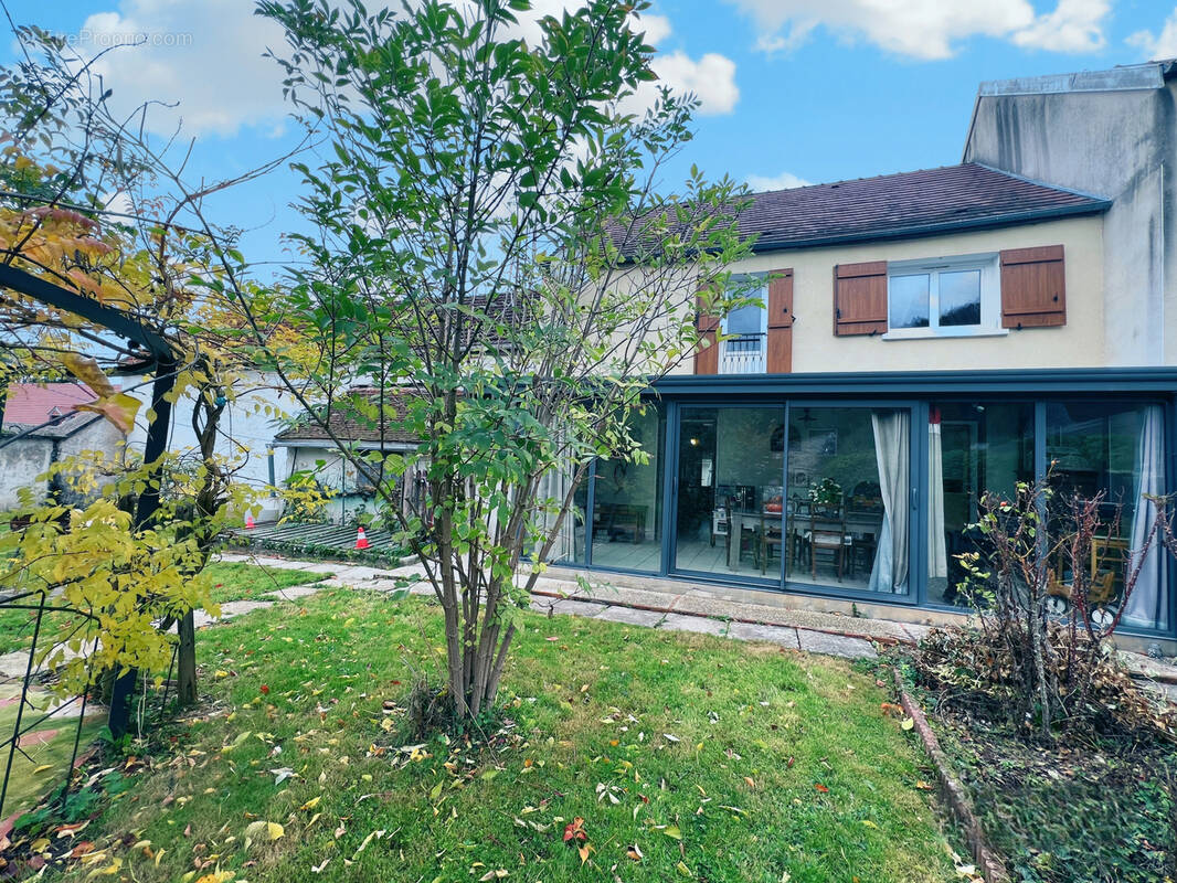 Maison à CHALAUTRE-LA-PETITE