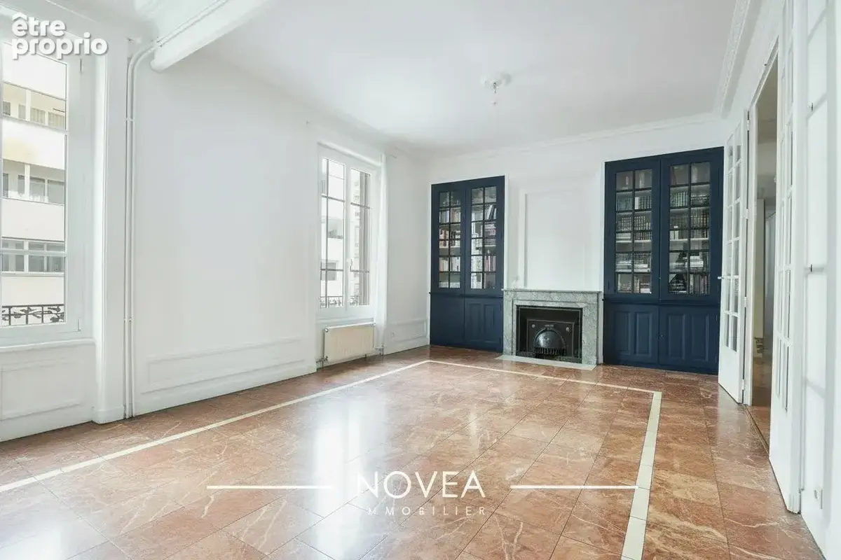 Appartement 4 pièces 120 m² à vendre à Villeurbanne (69100) - photo 2