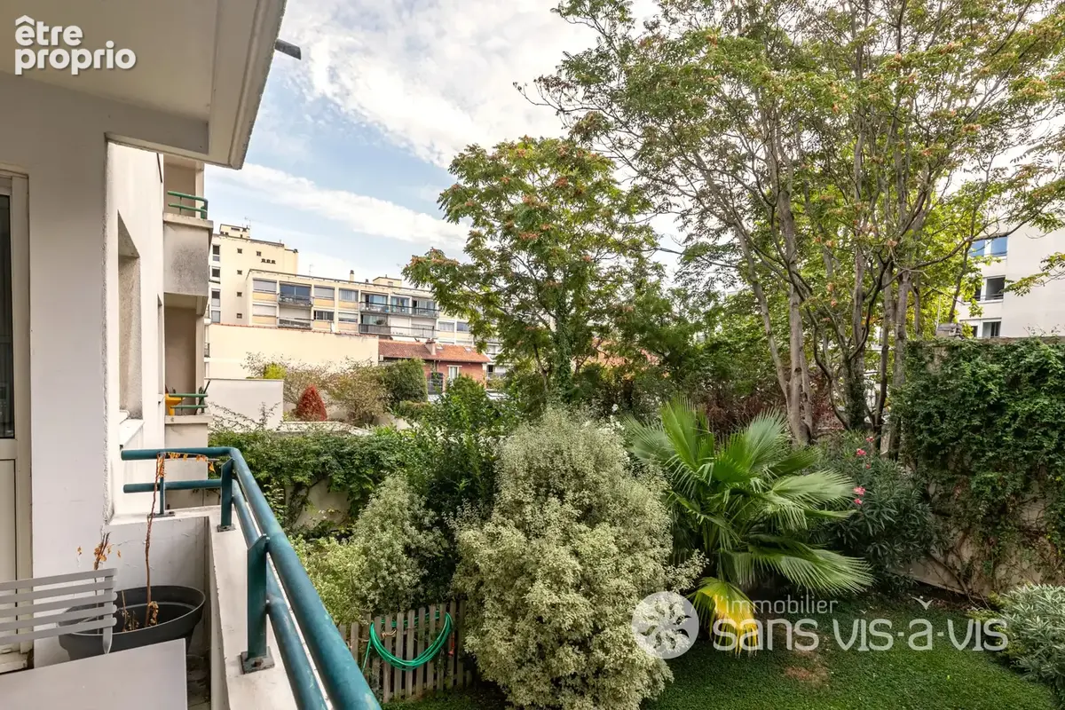 Magnifique 2P de 51m2 avec terrasse - parking - cave - photo 6