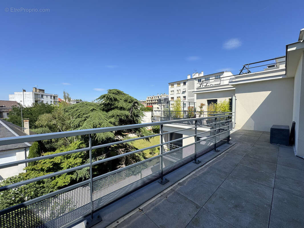 Appartement à SAINT-MAUR-DES-FOSSES