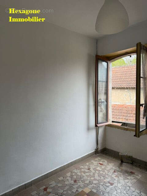 Maison à NEUVY-SUR-LOIRE