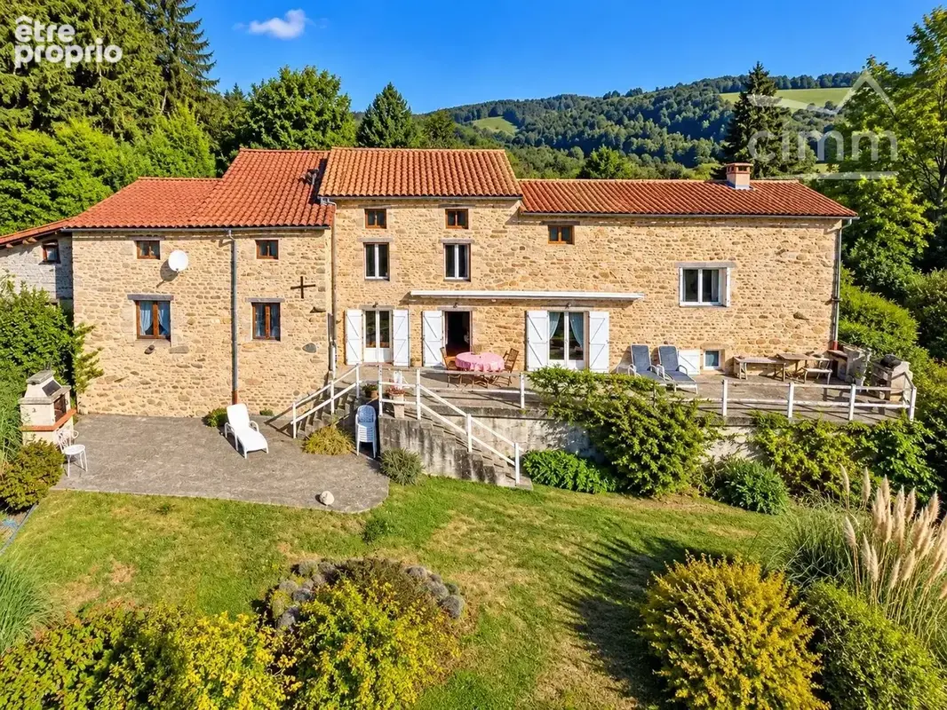 Photo Maison à La Chapelle-Agnon au prix de 299 000€