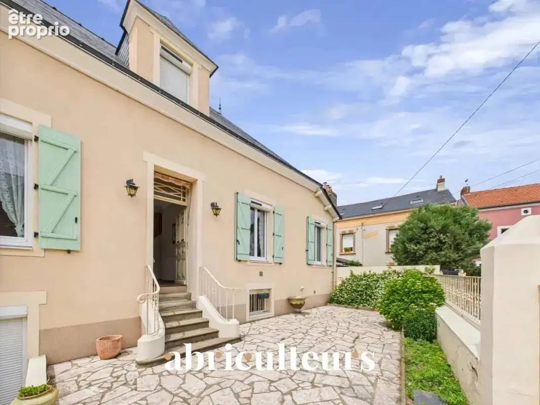 Maison ancienne à rafraîchir en vente au quai Besnard à Basse-Indre (44610) - photo 9