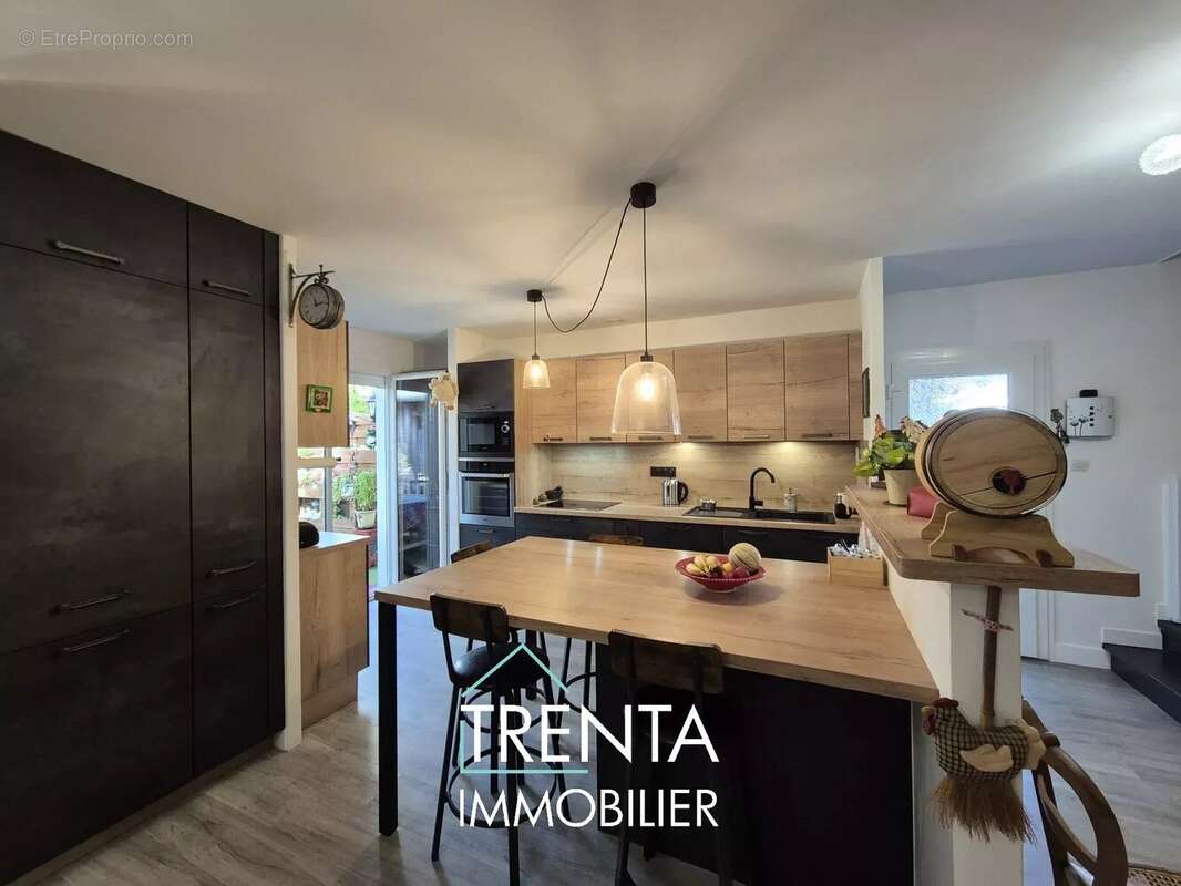 Maison à LE GRAND-LEMPS