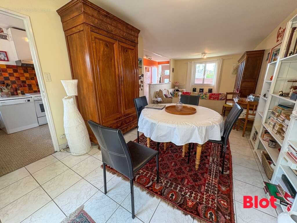 Maison à SAINT-GILLES