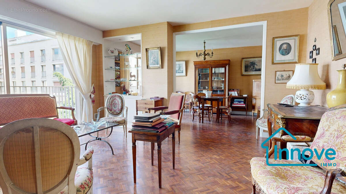 Appartement 100 m² à Versailles  - photo 2