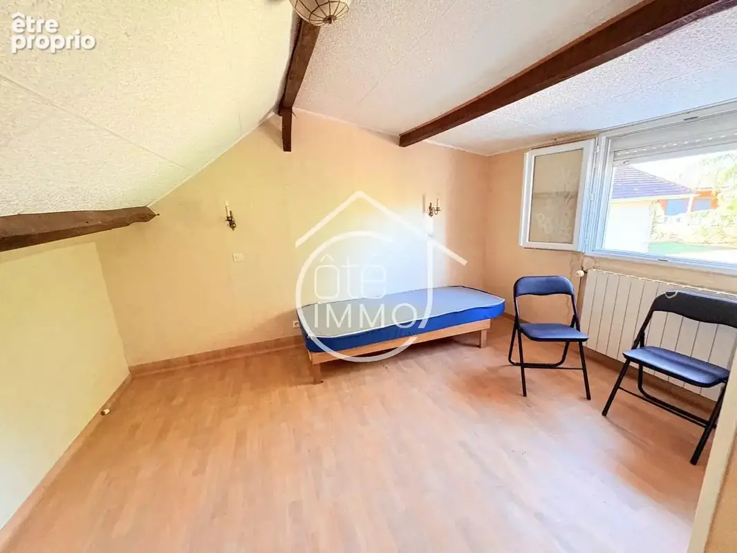 PRIGONRIEUX : Maison 14 pièces de 253m² avec jardin - photo 9