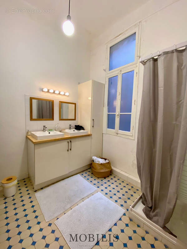 Appartement à MARSEILLE-8E